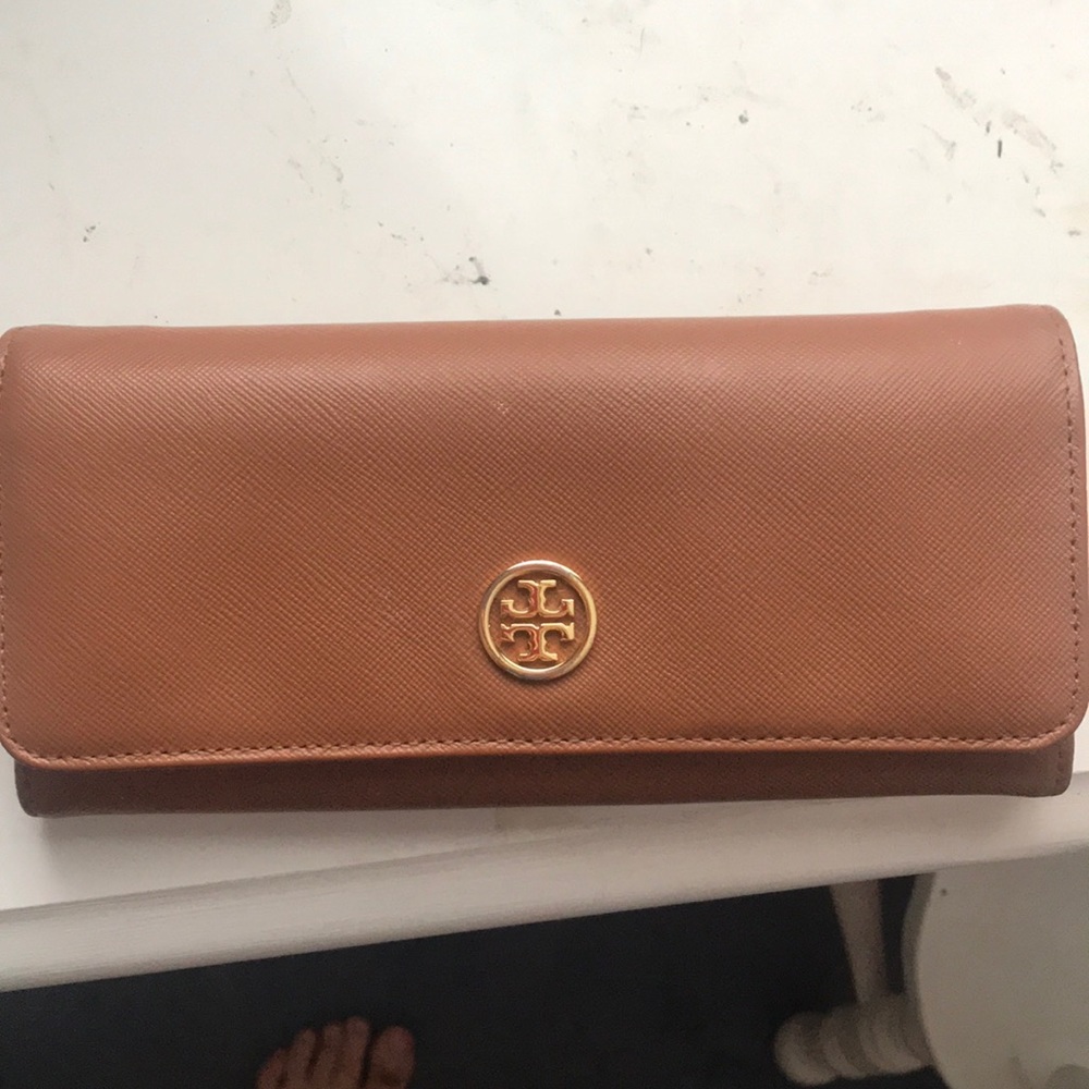 Tory Burch Robinson envelope wallet